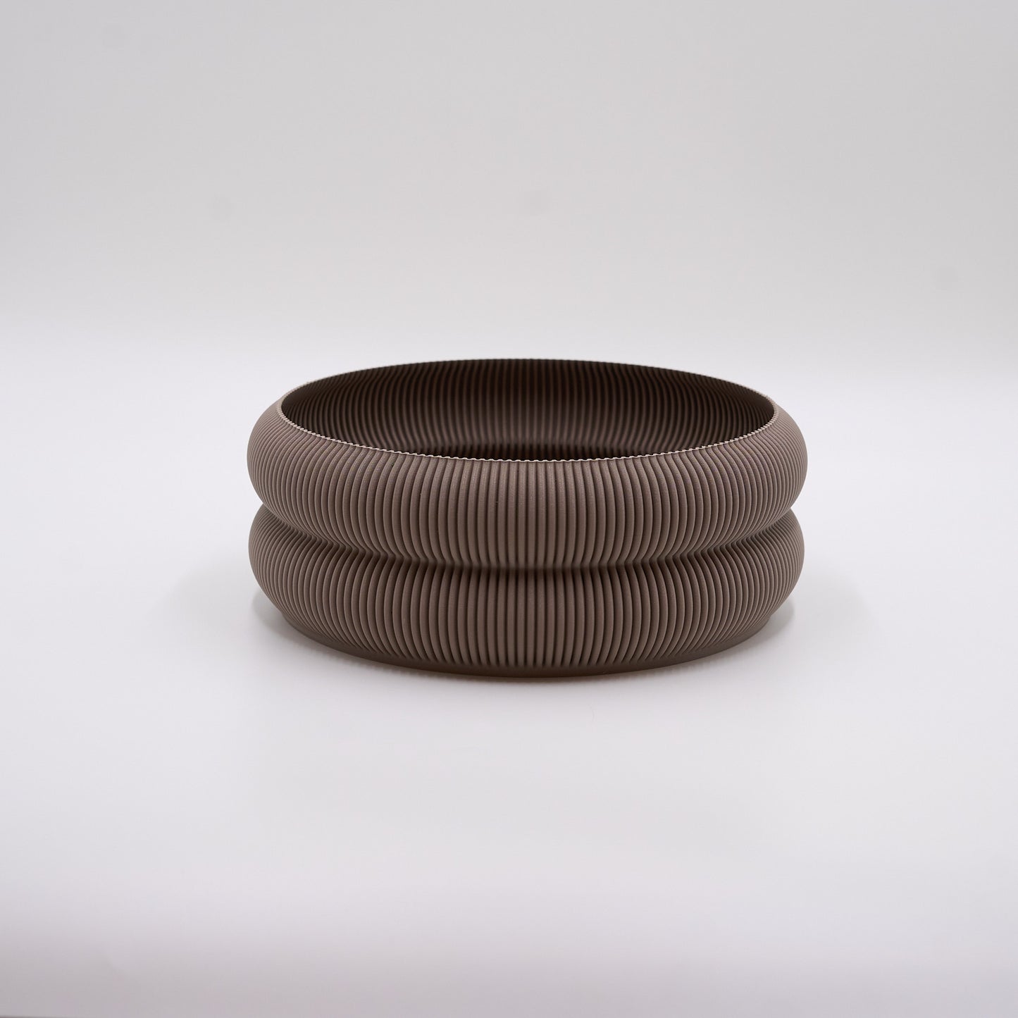 Beygl 10 – 3D-printet designervase i farven Deep Taupe med blød, geometrisk silhuet