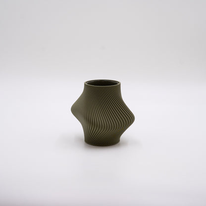 Bloz 14 – 3D-printet vase i Olive med asymmetrisk, blob-lignende form
